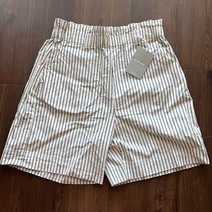 NWT Everlane Paperbag Shorts Sz L